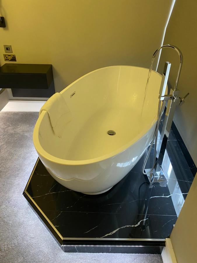 Luxury Royal Mile Boutique 2Bedroom Apartment 에든버러 외부 사진
