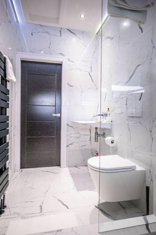 Luxury Royal Mile Boutique 2Bedroom Apartment 에든버러 외부 사진